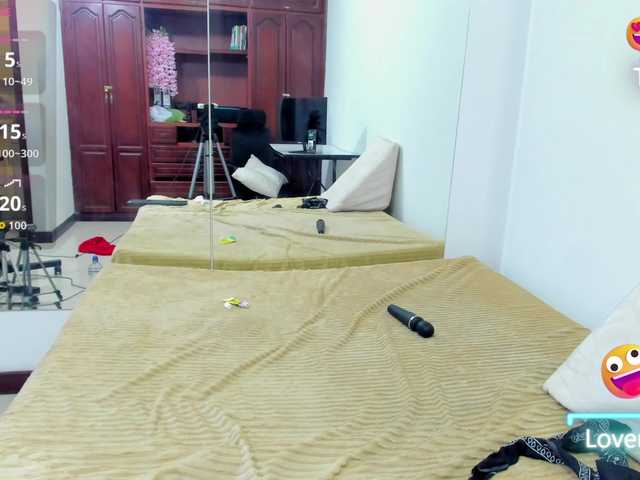 ValkiriaContee's BongaCams show and profile