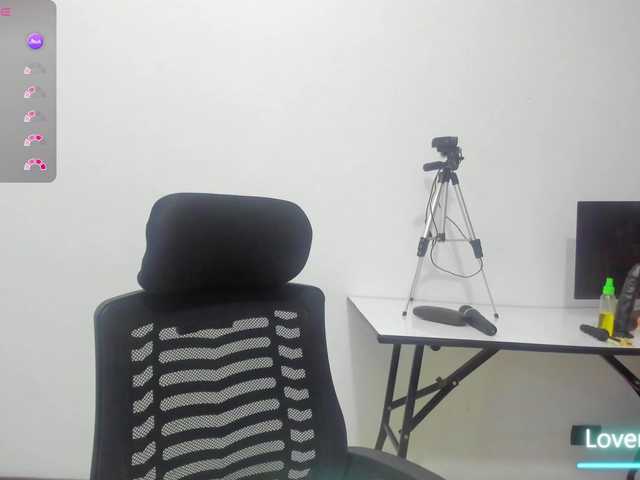 ValkiriaContee's BongaCams show and profile