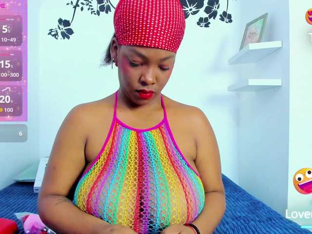 ValkiriaContee webcam