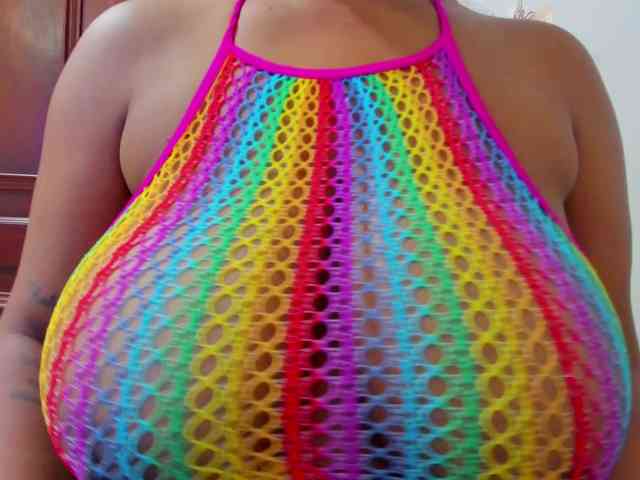 ValkiriaContee webcam