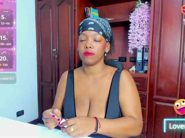 ValkiriaContee webcam