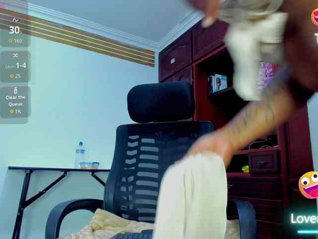 ValkiriaContee webcam