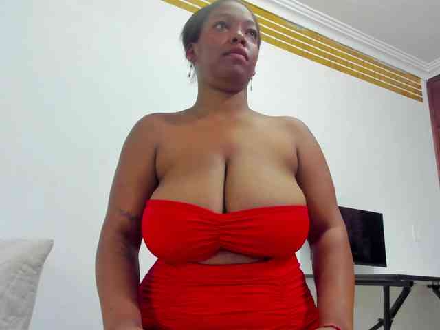 ValkiriaContee webcam