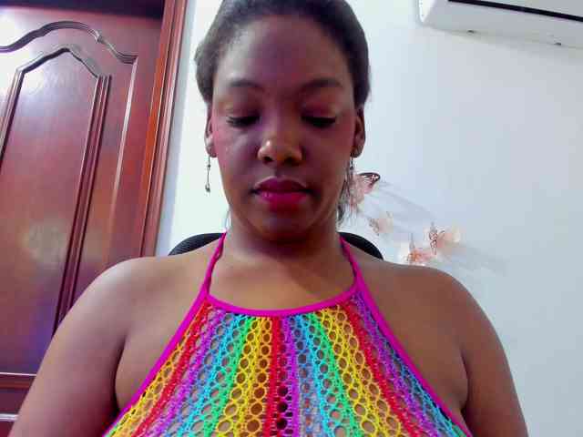 ValkiriaContee webcam