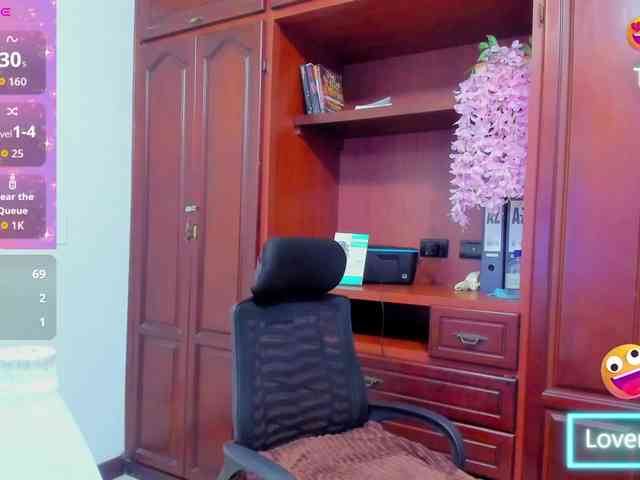 ValkiriaContee webcam