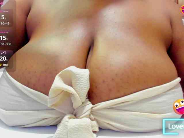 ValkiriaContee webcam