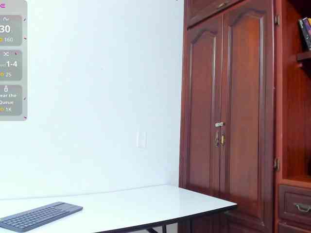 ValkiriaContee webcam