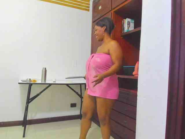 ValkiriaContee webcam