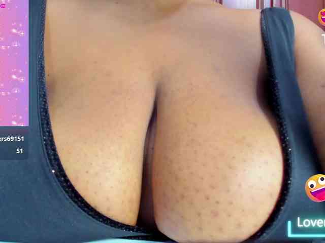 ValkiriaContee webcam