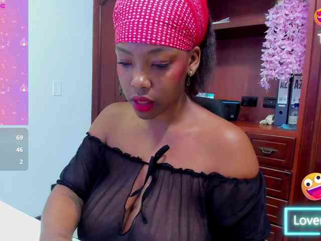 ValkiriaContee webcam