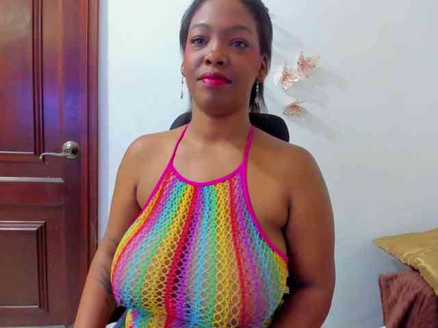 ValkiriaContee webcam