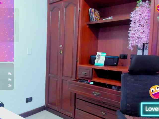 ValkiriaContee webcam