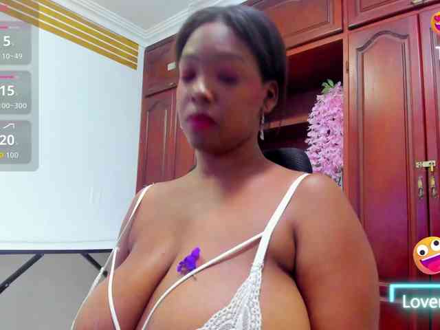 ValkiriaContee webcam