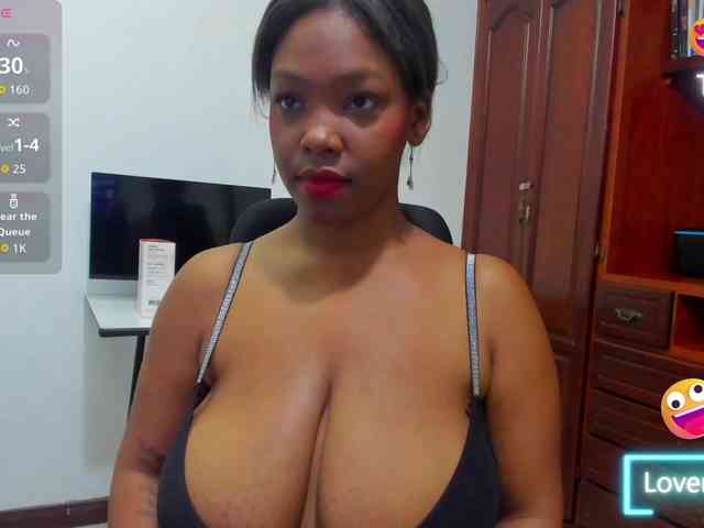 ValkiriaContee webcam