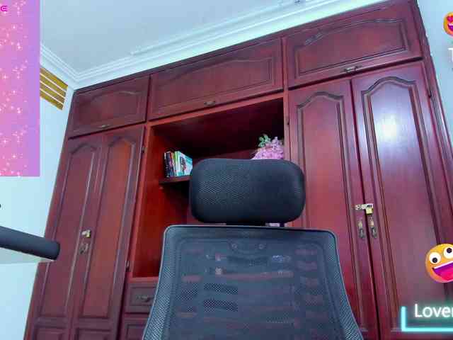 ValkiriaContee webcam