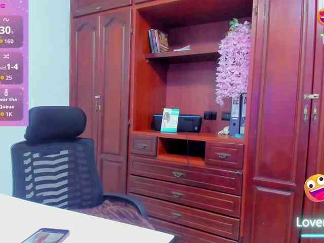 ValkiriaContee webcam