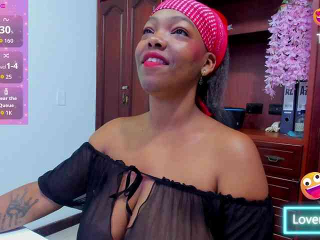 ValkiriaContee webcam