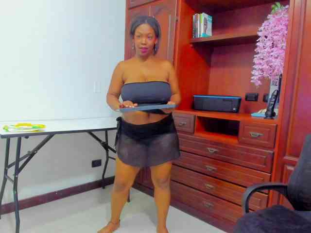 ValkiriaContee webcam