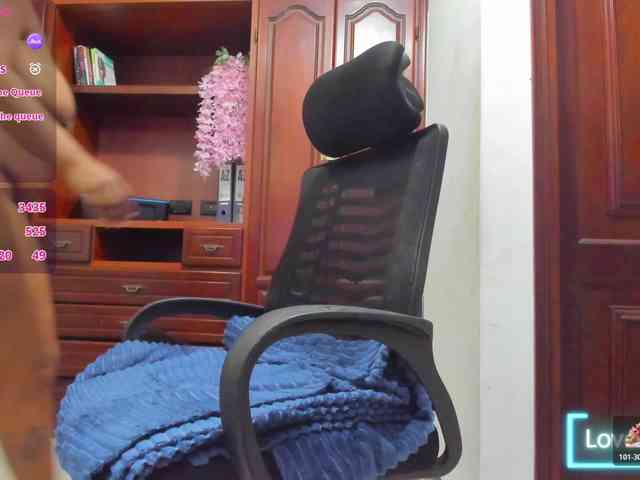 ValkiriaContee webcam