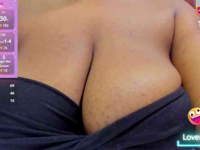 ValkiriaContee webcam