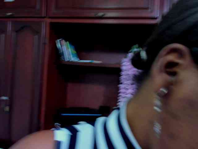 ValkiriaContee webcam