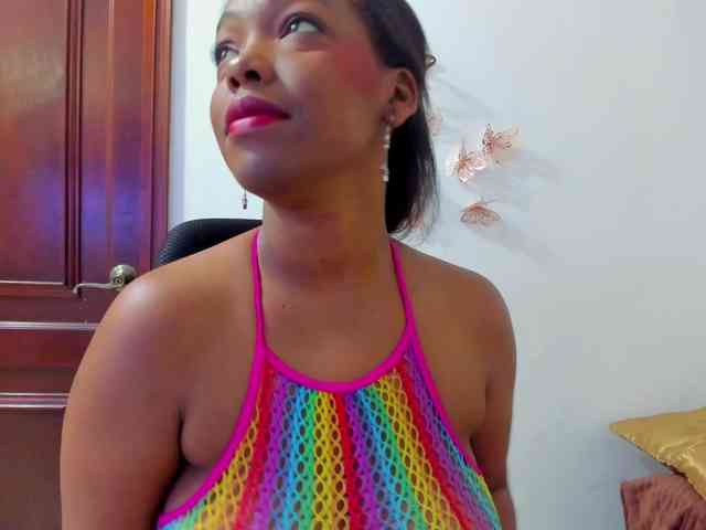 ValkiriaContee webcam