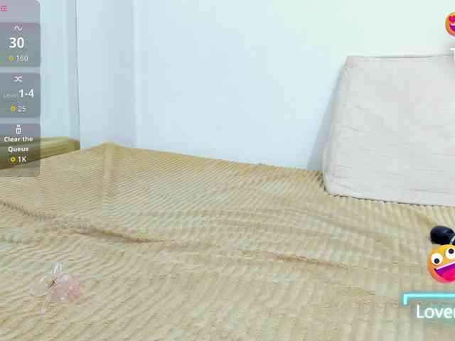 ValkiriaContee webcam