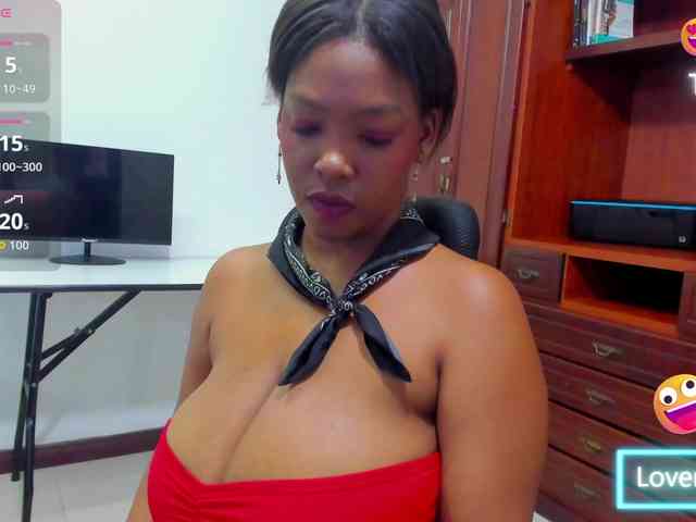 ValkiriaContee webcam