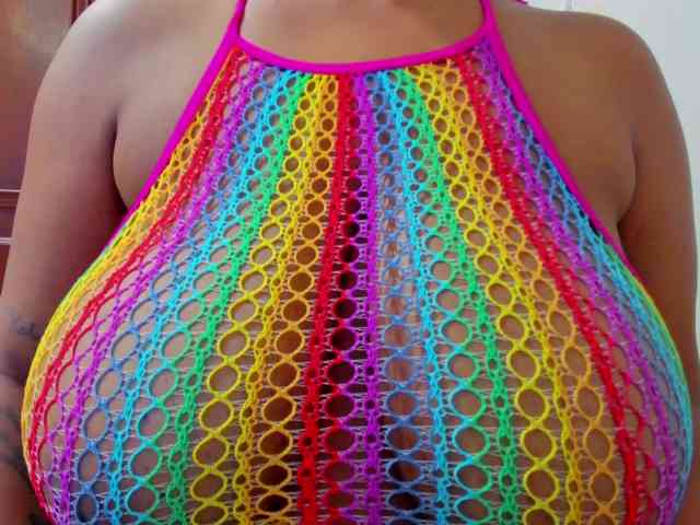 ValkiriaContee webcam