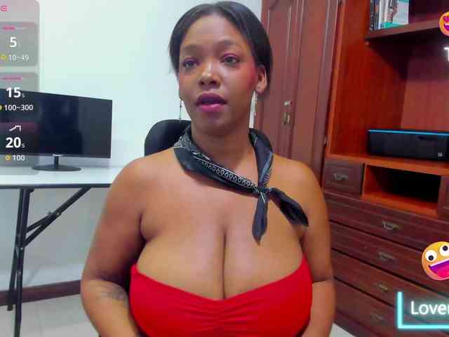 ValkiriaContee webcam