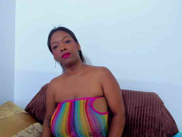 ValkiriaContee webcam