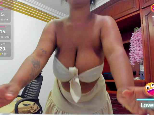 ValkiriaContee webcam