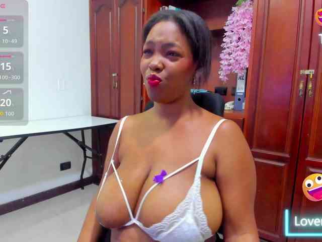 ValkiriaContee webcam