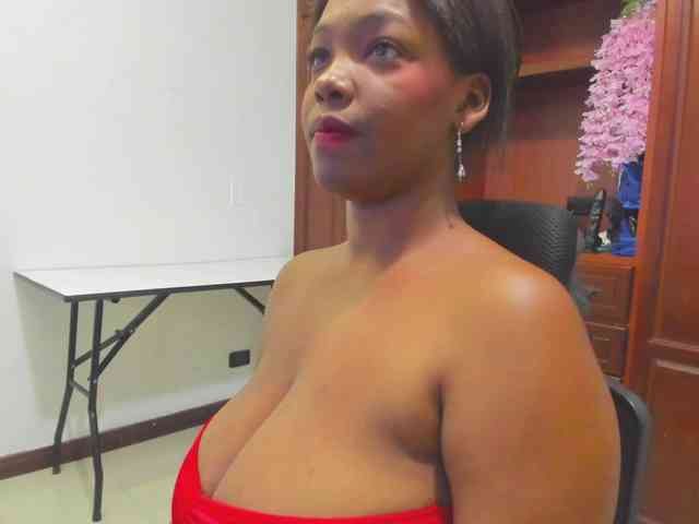 ValkiriaContee webcam