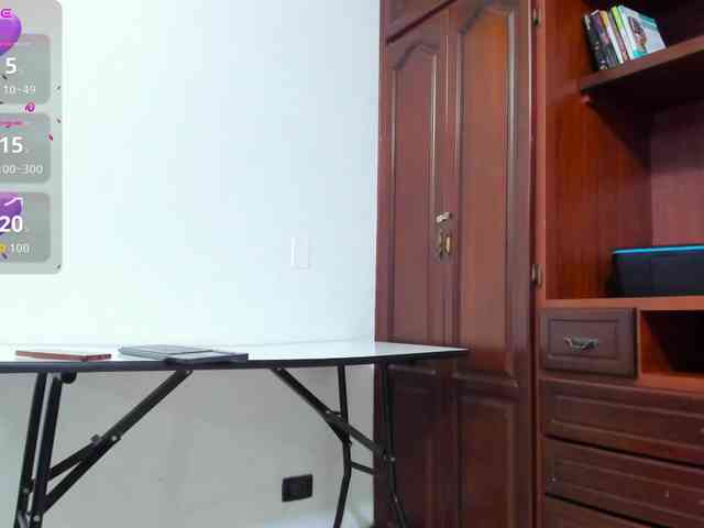 ValkiriaContee webcam