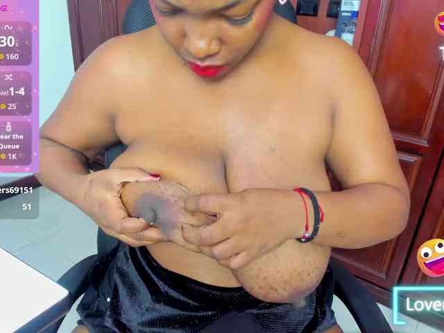 ValkiriaContee webcam