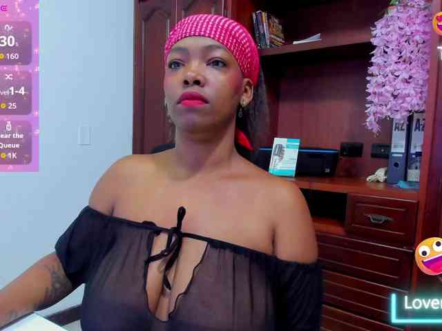 ValkiriaContee webcam