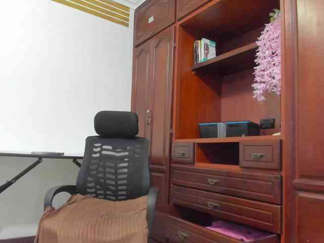 ValkiriaContee webcam