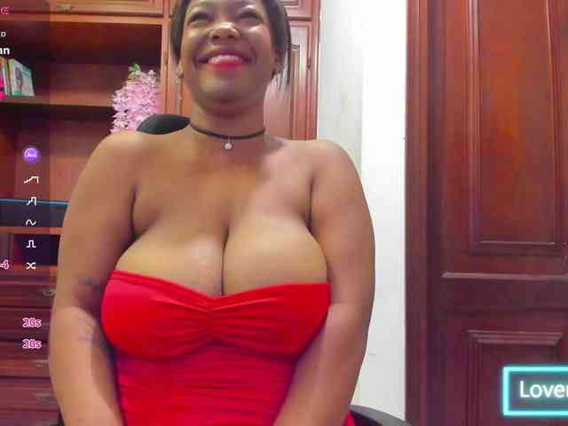 ValkiriaContee webcam