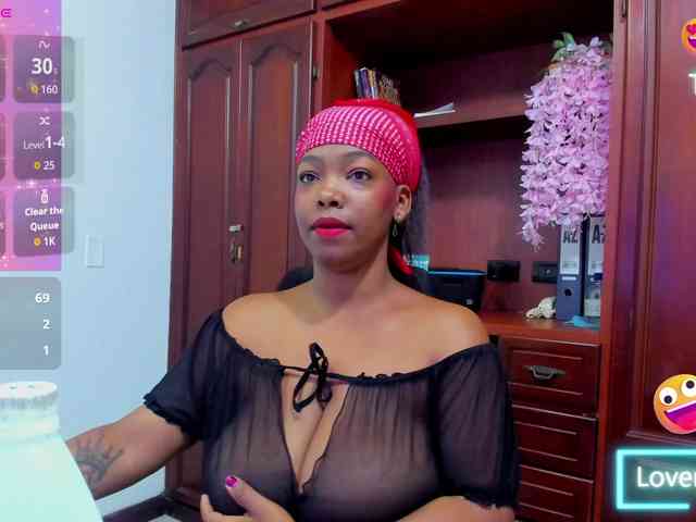 ValkiriaContee webcam