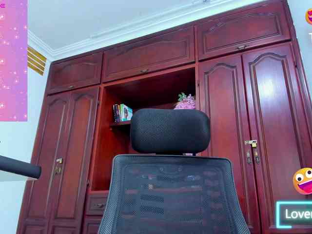 ValkiriaContee webcam