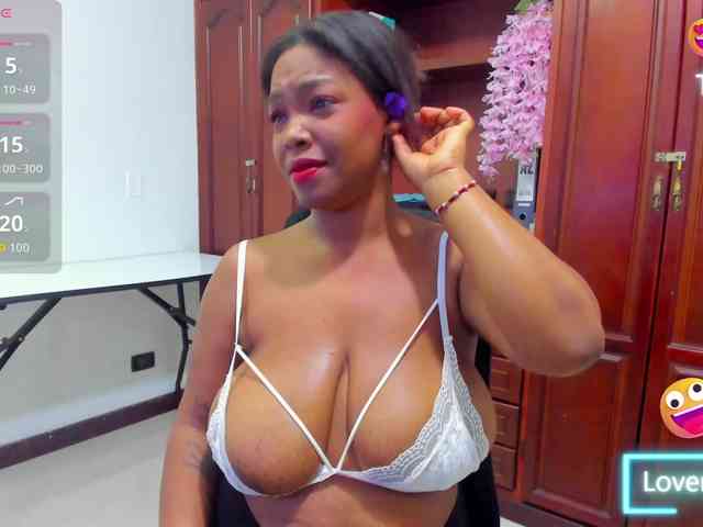 ValkiriaContee webcam