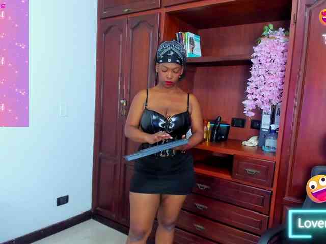 ValkiriaContee webcam