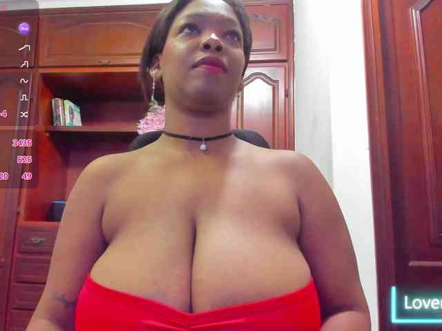 ValkiriaContee webcam