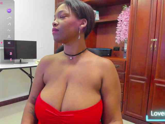 ValkiriaContee webcam