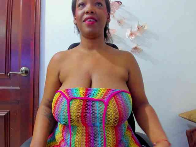 ValkiriaContee webcam