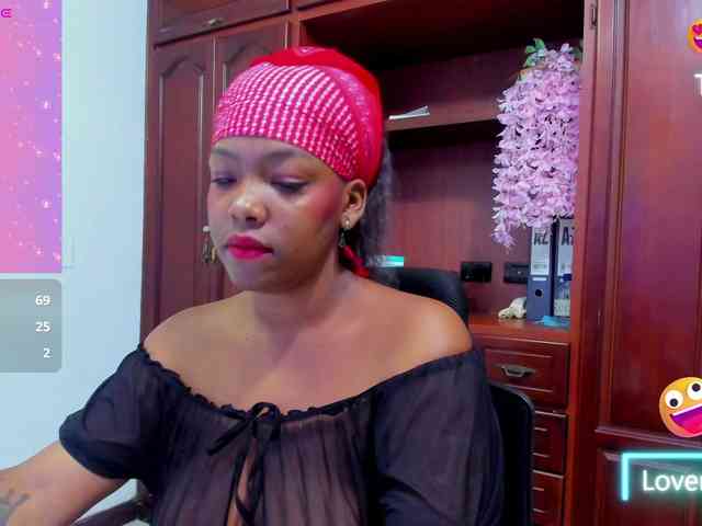 ValkiriaContee webcam