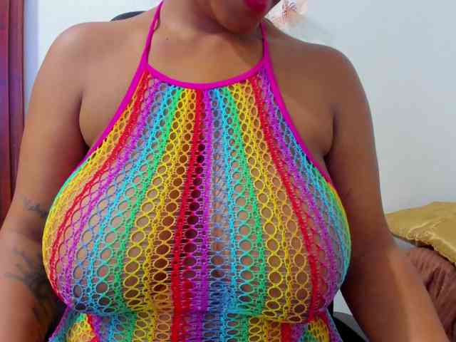 ValkiriaContee webcam