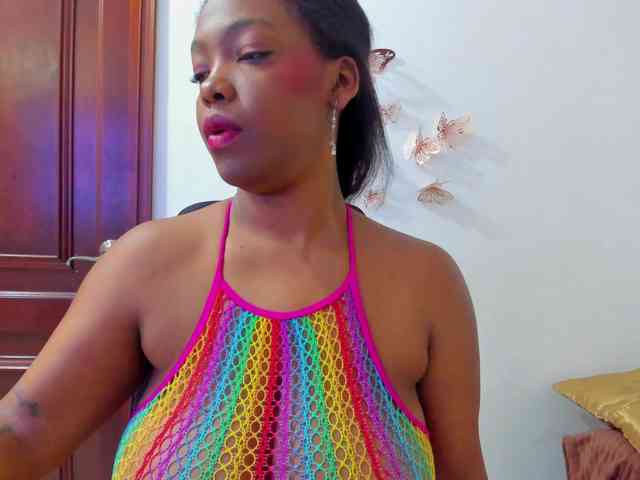 ValkiriaContee webcam