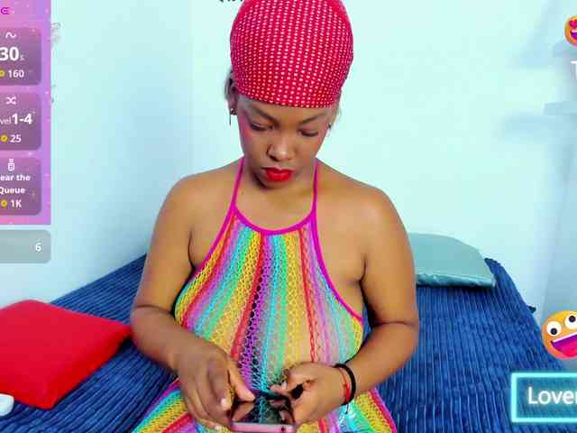 ValkiriaContee webcam